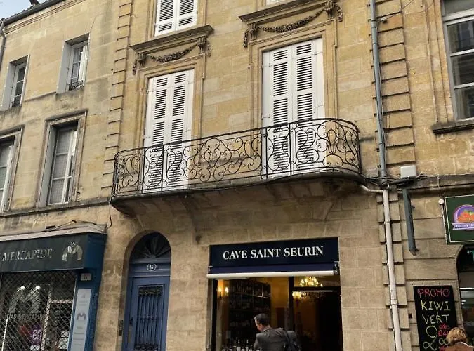 Le Clos De Saint Seurin Bordeaux
